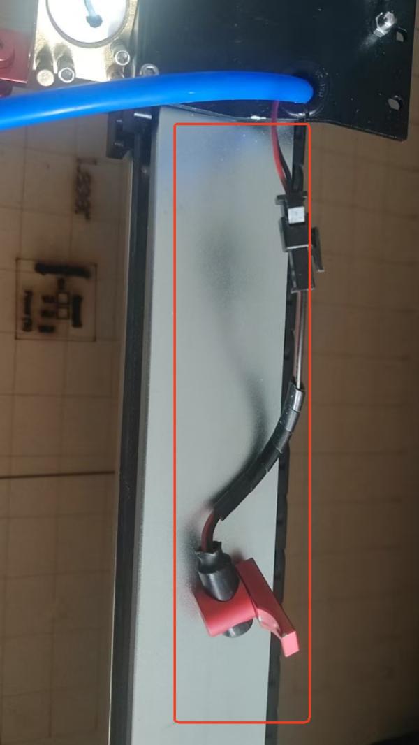 Red light indicator